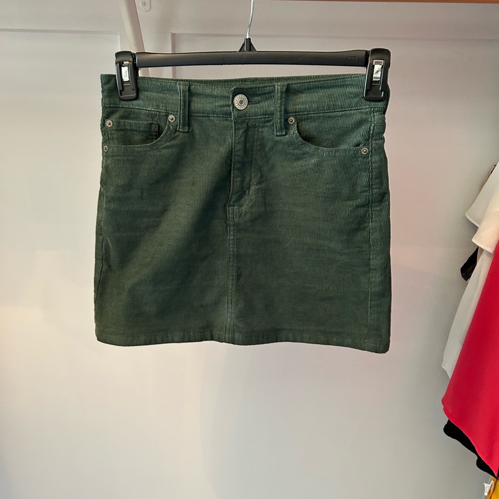 SMALL JEAN SKIRT AMERICAN EAGLE FALL GREEN SKIRT